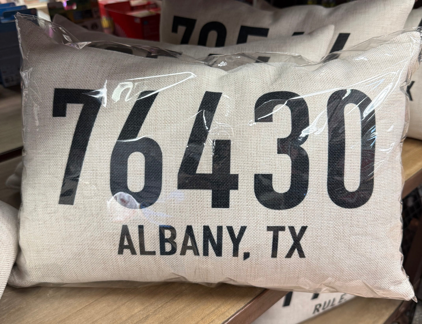 ALBANY Lumbar Throw Pillow